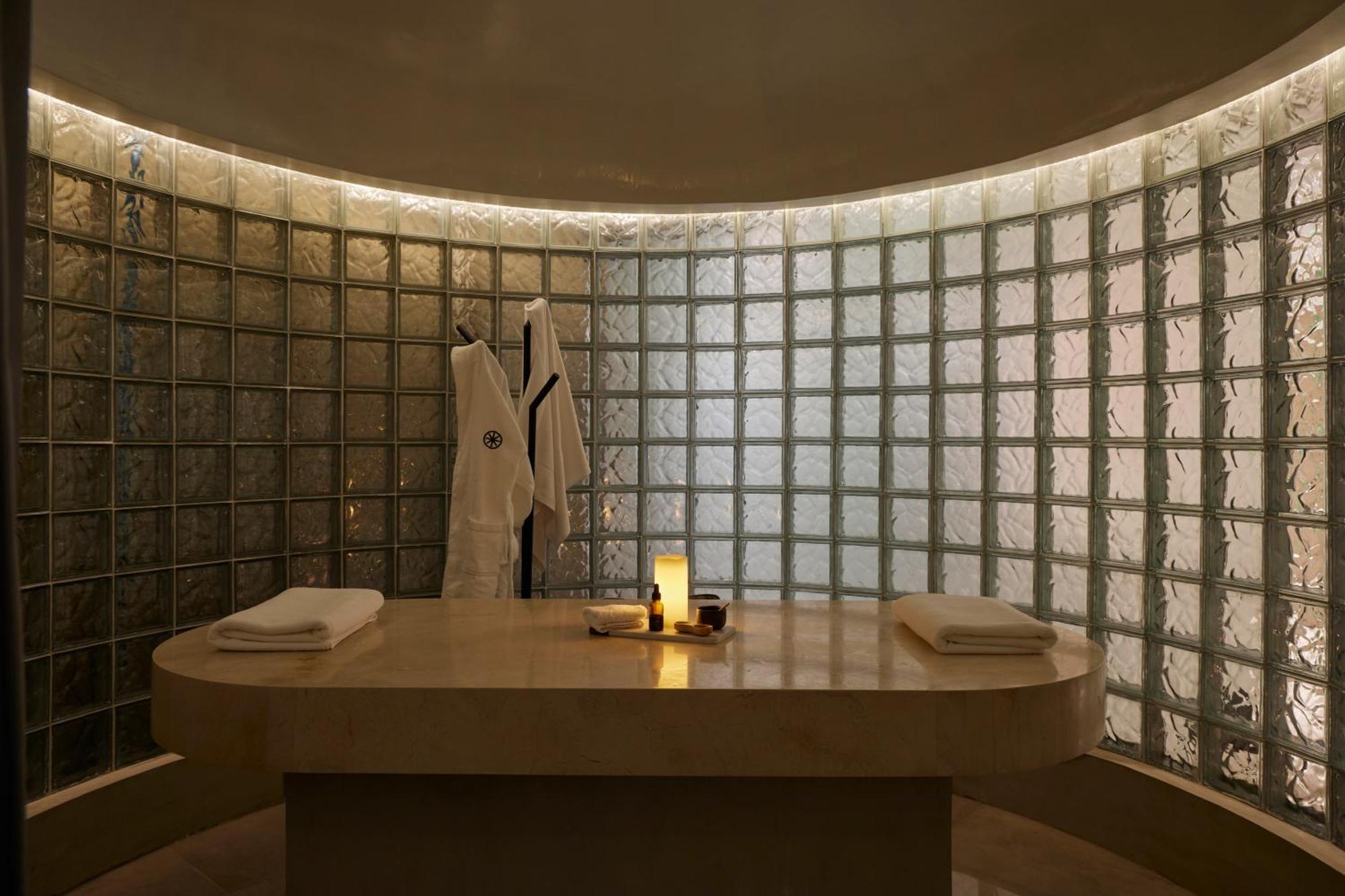 Wellcomm Spa & Hotel Меделин Екстериор снимка